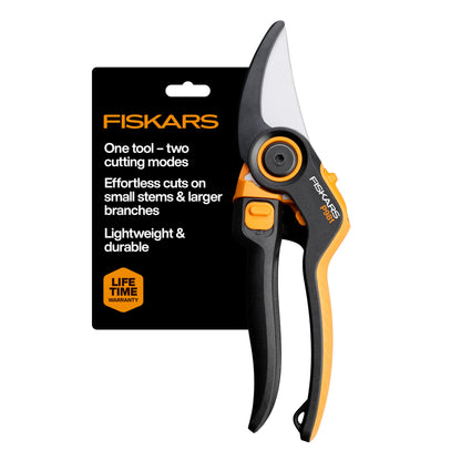 Fiskars SoftGrip Bypass Pruning Shears, 5/8" Cut Capacity Garden Clippers