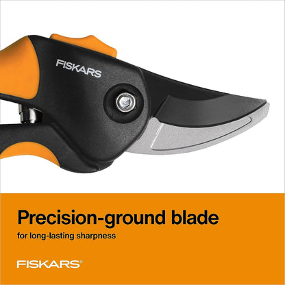 Fiskars SoftGrip Bypass Pruning Shears, 5/8" Cut Capacity Garden Clippers