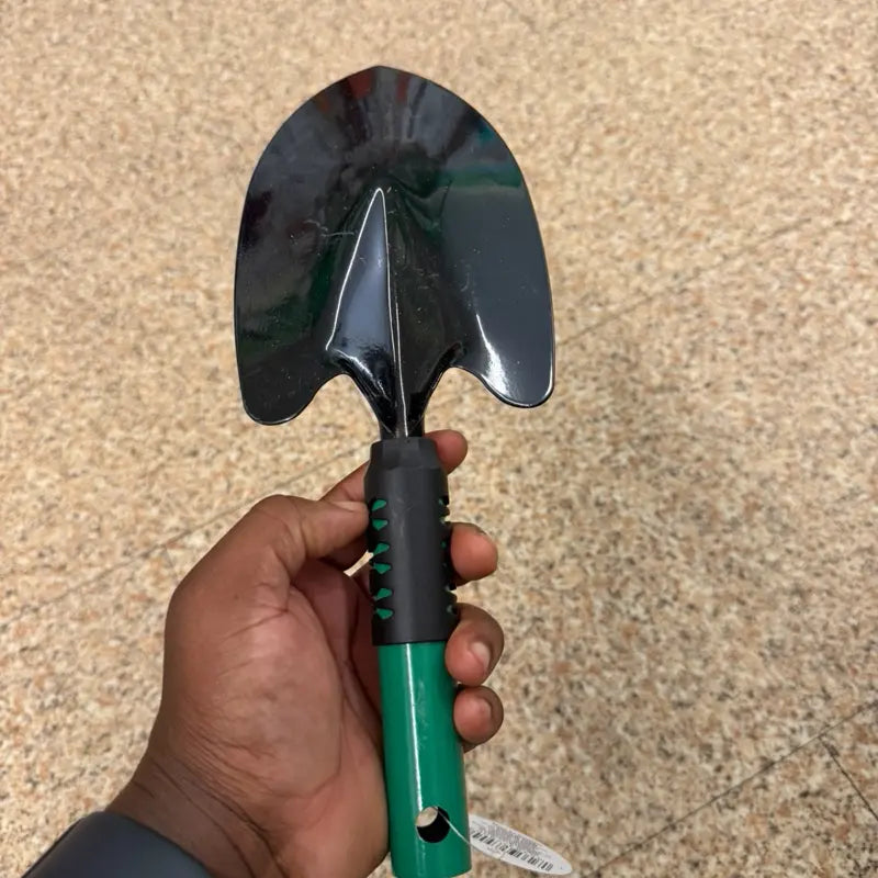 Ergonomic Hand Shovel Trowel with Metal Blade and Black & Orange Plastic-Metal Handle